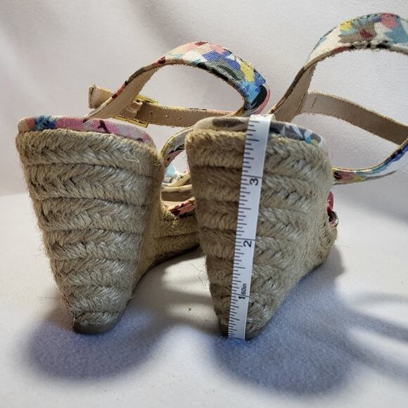 MONTEGO BAY CLUB 3.5" OPEN TOE WEDGE SANDALS – WOMEN’S SIZE 7.5 – PASTEL FLORAL - Picture 7 of 8
